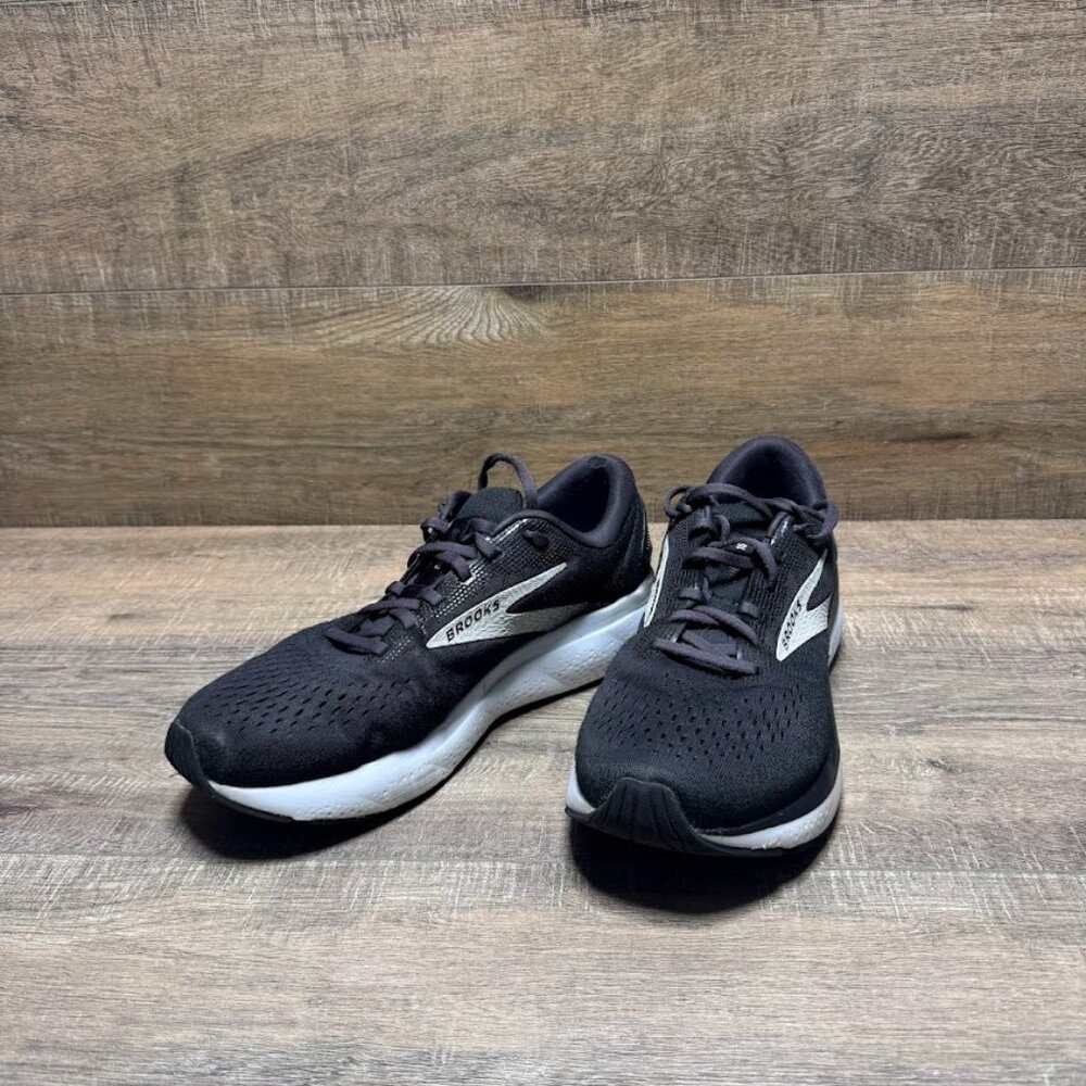 Brooks Ghost 16 Black Athletic Shoes Men's Size 11.5